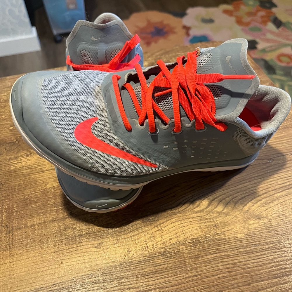 Nike tennis shoes